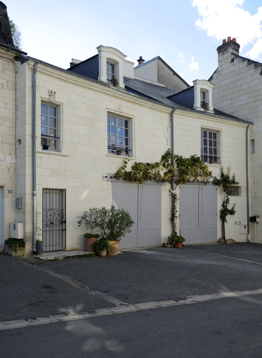 Maison, 34 place des Diligences, Montsoreau