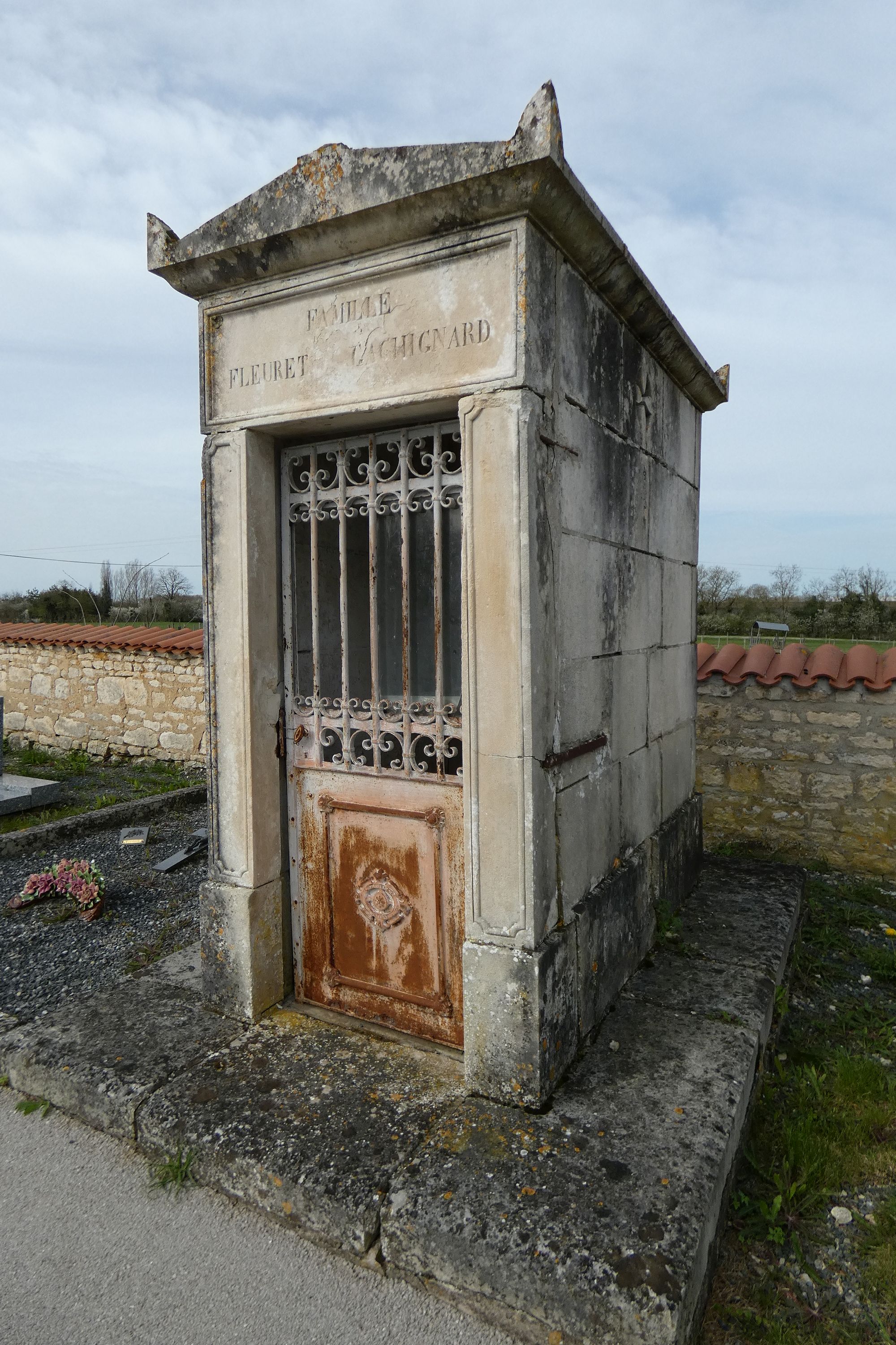 Chapelle funéraire de la famille Fleuret-Gachignard