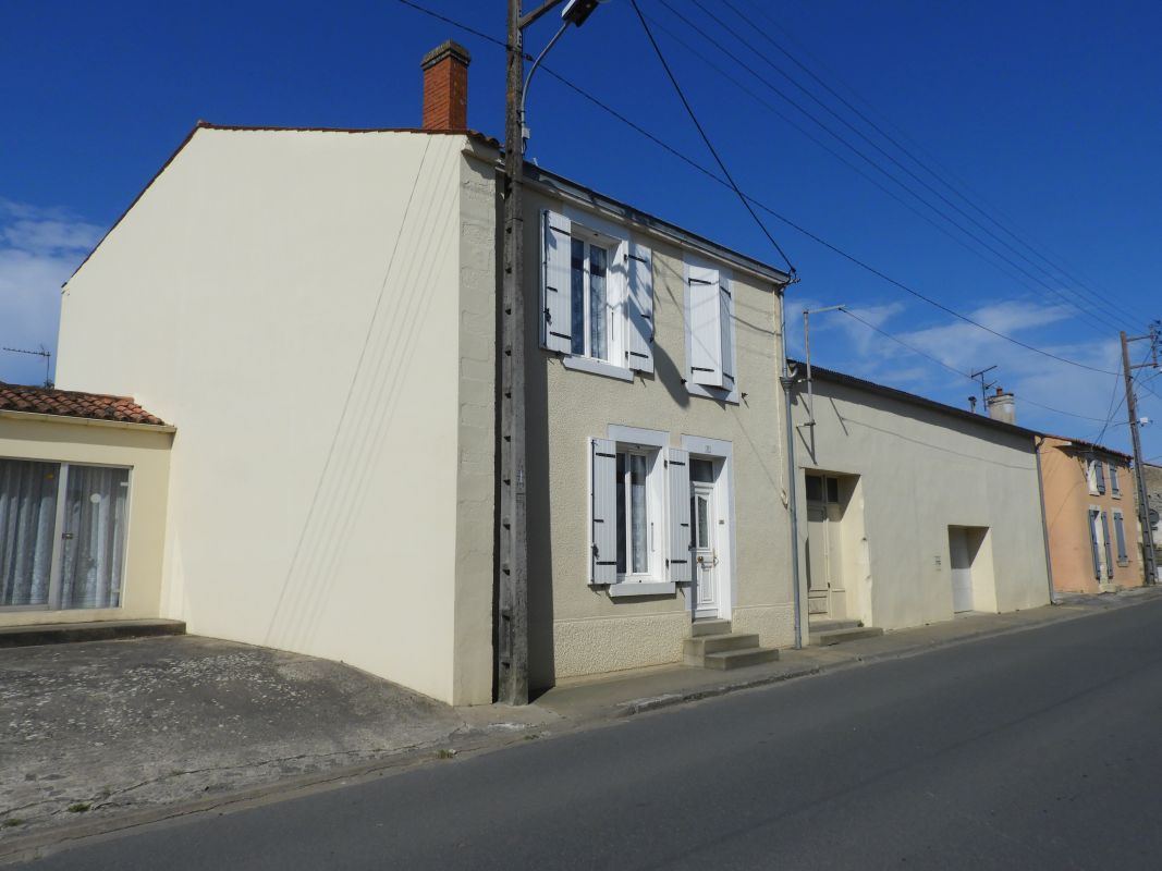 Maison, garage de réparation automobile, 8 rue Georges-Clemenceau