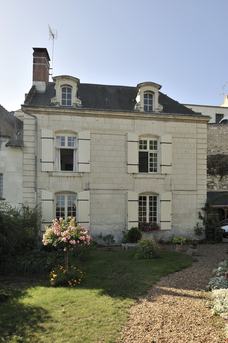 Maison avec escalier ISMH, 10 quai Philippe-de-Commines, Montsoreau