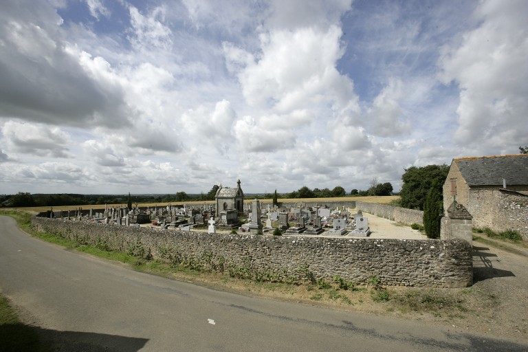 Cimetière - la Croix-Boissé, Saulges