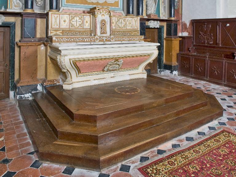 Maître-autel et tabernacle - Église paroissiale Notre-Dame-de-l'Assomption, La Rouaudière