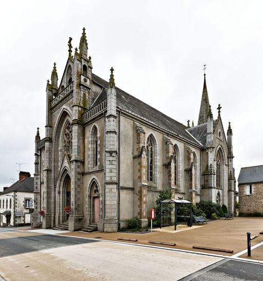 Église paroissiale Saint-Pierre - place de l'église, Bourgon