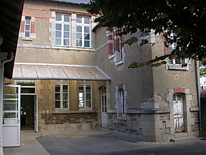 École maternelle, école primaire Georges Brassens, 26 boulevard Dumesnildot, Paimbœuf