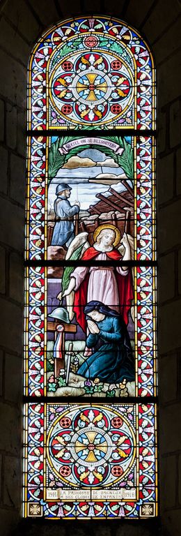 Monument aux morts, église paroissiale Saint-Pierre de Saumur