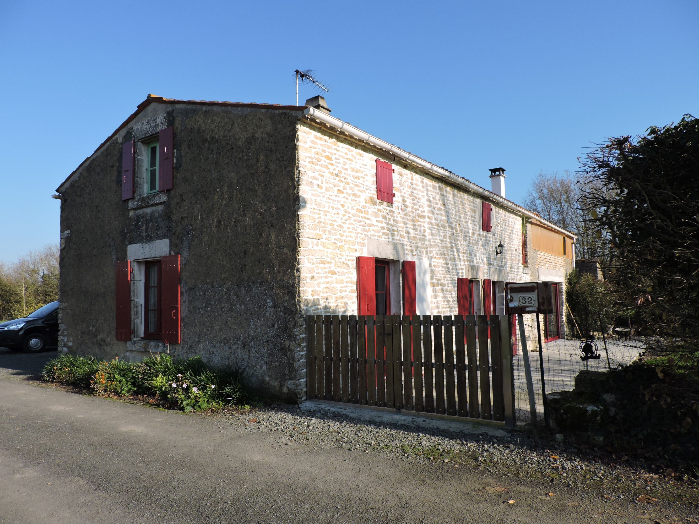 Ferme dite la Chaussée, actuellement maison ; la Grande Bernegoue, 32 rue de Cibulle