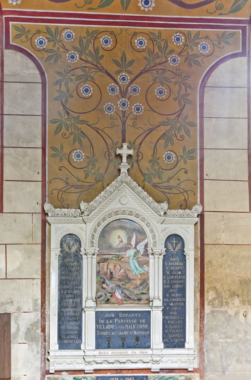 Monument aux morts, église paroissiale Saint-Germain de Villaines-sous-Malicorne