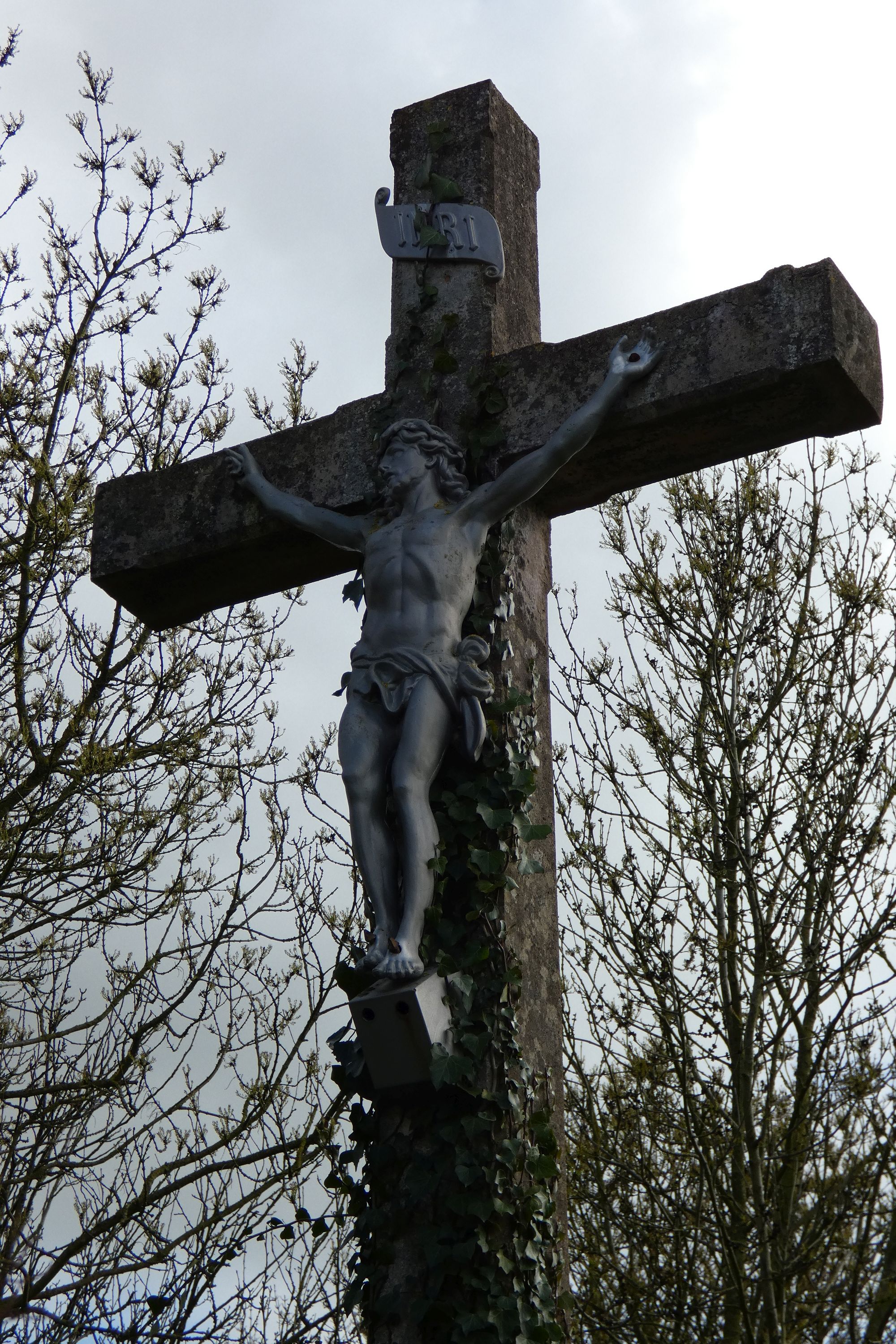 Croix de chemin, le Moulin de Sainte-Christine, route de Liez