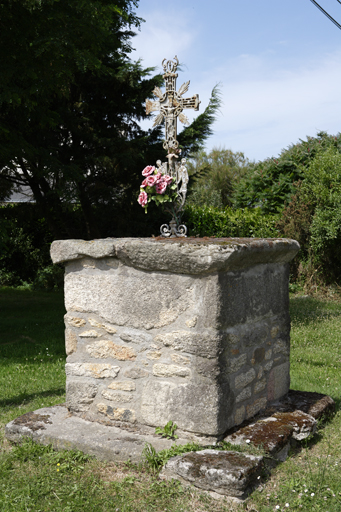 Croix de chemin, dite croix de Kervaret