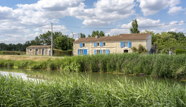 Ferme, actuellement maison, 8 Bazoin