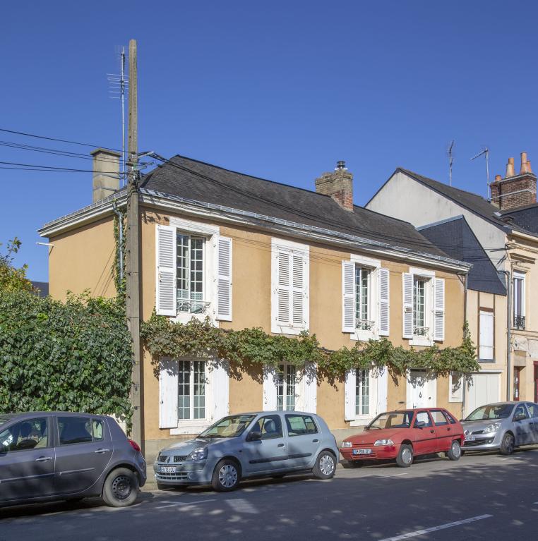 Usine de biscuit, actuellement maison quai Amiral-Lalande
