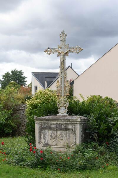 Les croix monumentales et les monuments de la commune de Montjean-sur-Loire