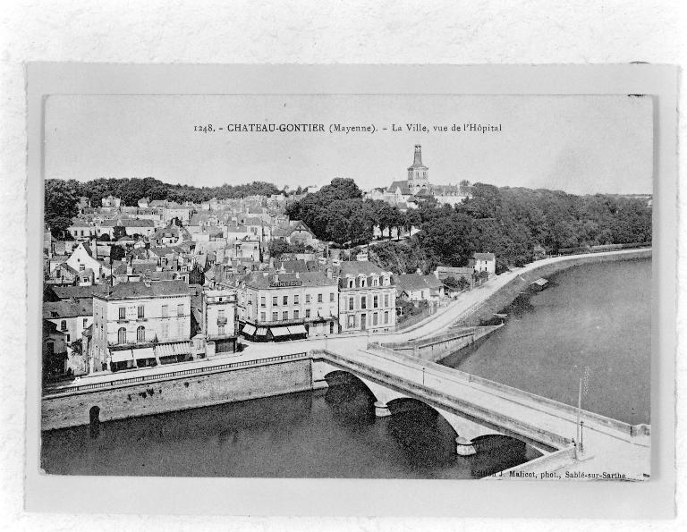 Pont dit vieux pont - Château-Gontier