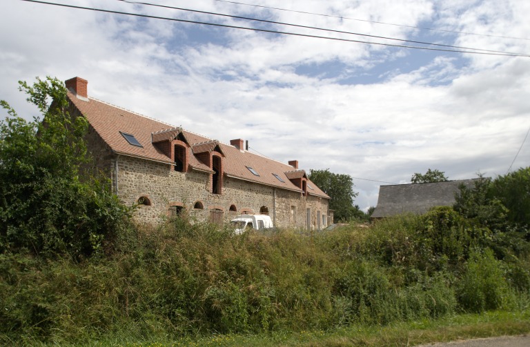 Écart, puis ferme, actuellement maison - la Croix, Blandouet