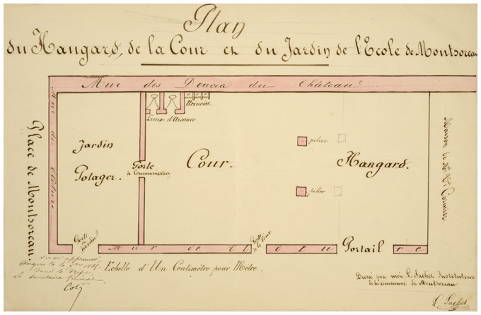 Halle, puis cour et préau, actuellement boulodrome de la société "L'Union", 15 place des Diligences, Montsoreau