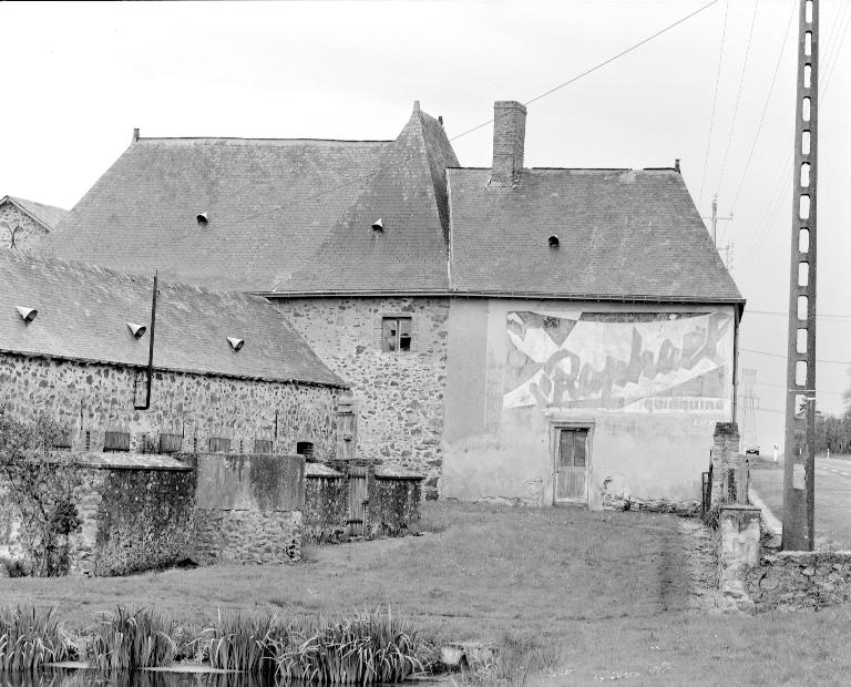 Peinture monumentale (publicité) à Villiers-Charlemagne : St-Raphaël