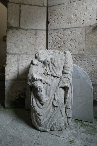 Statue : Vierge à l'Enfant (n° 2)