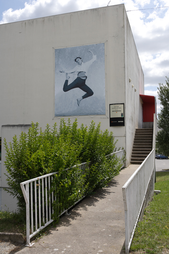 Ensemble de 32 photographies monumentales à Saint-Herblain et à Orvault : Dans(e) la cité