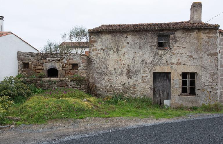 Four commun aux habitants de la Paudière (Gorges), E02-416, cadastre 2018.