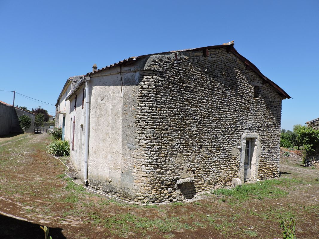 Ferme, actuellement maison ; le Pont aux chèvres, 2 rue du Petit Marais