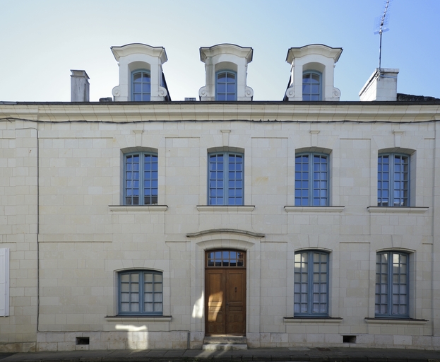 Maison, 11 rue Robert d'Arbrissel, Fontevraud-l'Abbaye