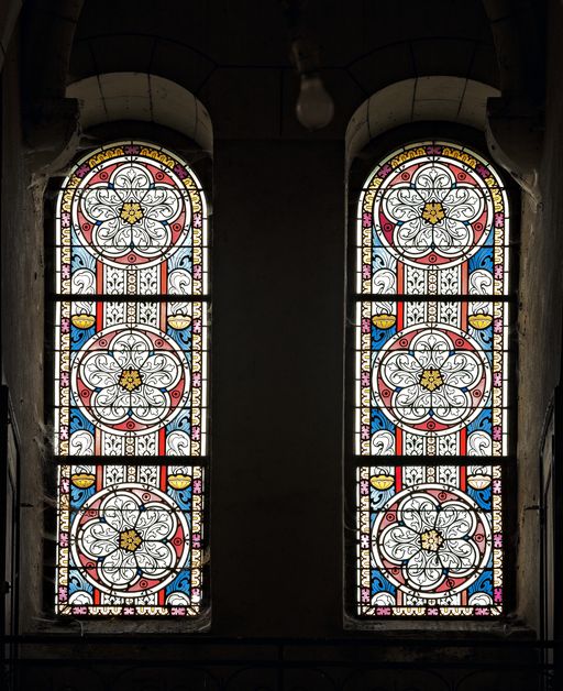 Ensemble de 4 verrières figurées décoratives, de 2 verrières à personnage, d'1 verrière historiée et d'1 verrière décorative - Église paroissiale Saint-Nazaire-et-Saint-Celse, Ruillé-en-Champagne