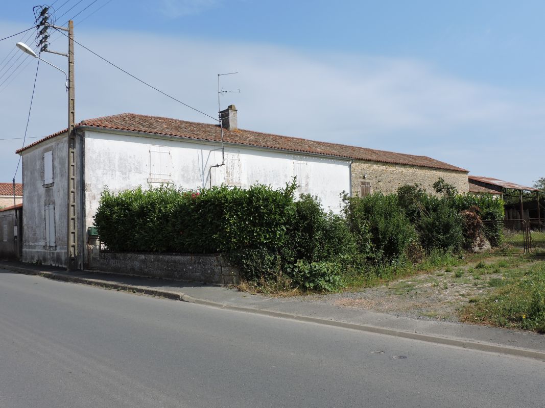 Ferme, actuellement maison ; le Pont aux chèvres, 19 rue du Pont-aux-chèvres