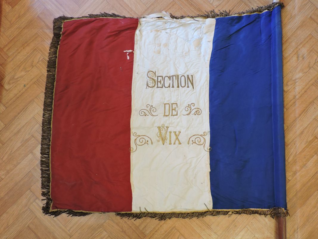 Drapeau des Mutilés, Blessés et Réformés de guerre 1914-1918 de Vix