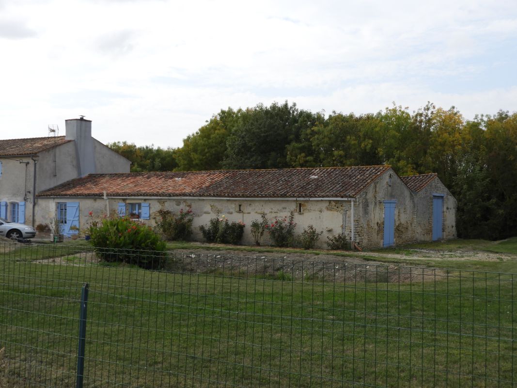 Maisons, fermes : l'habitat à Sainte-Radégonde-des-Noyers