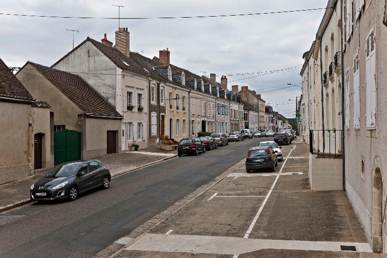 Le quartier de la place d'Armes et de la rue Saint-Nicolas, site de l'ancien château-fort de Bonnétable.