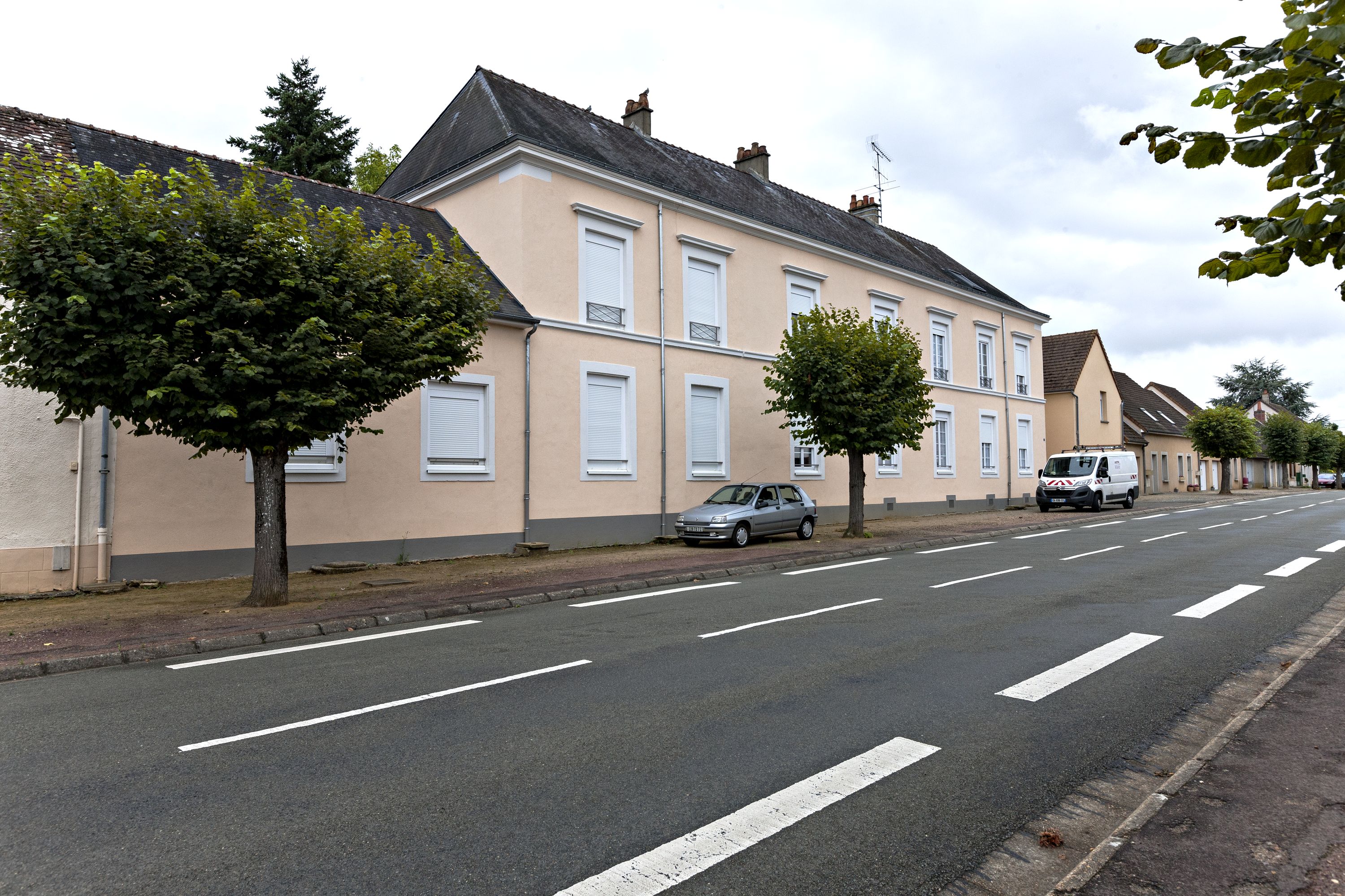 Auberge des Trois Rois du faubourg de la Bahine puis gendarmerie de Bonnétable, actuellement immeubles à logement.