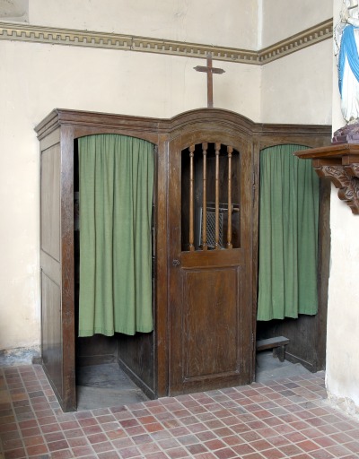 Confessionnal - Église paroissiale Saint-Jean-Baptiste, Saint-Jean-sur-Erve