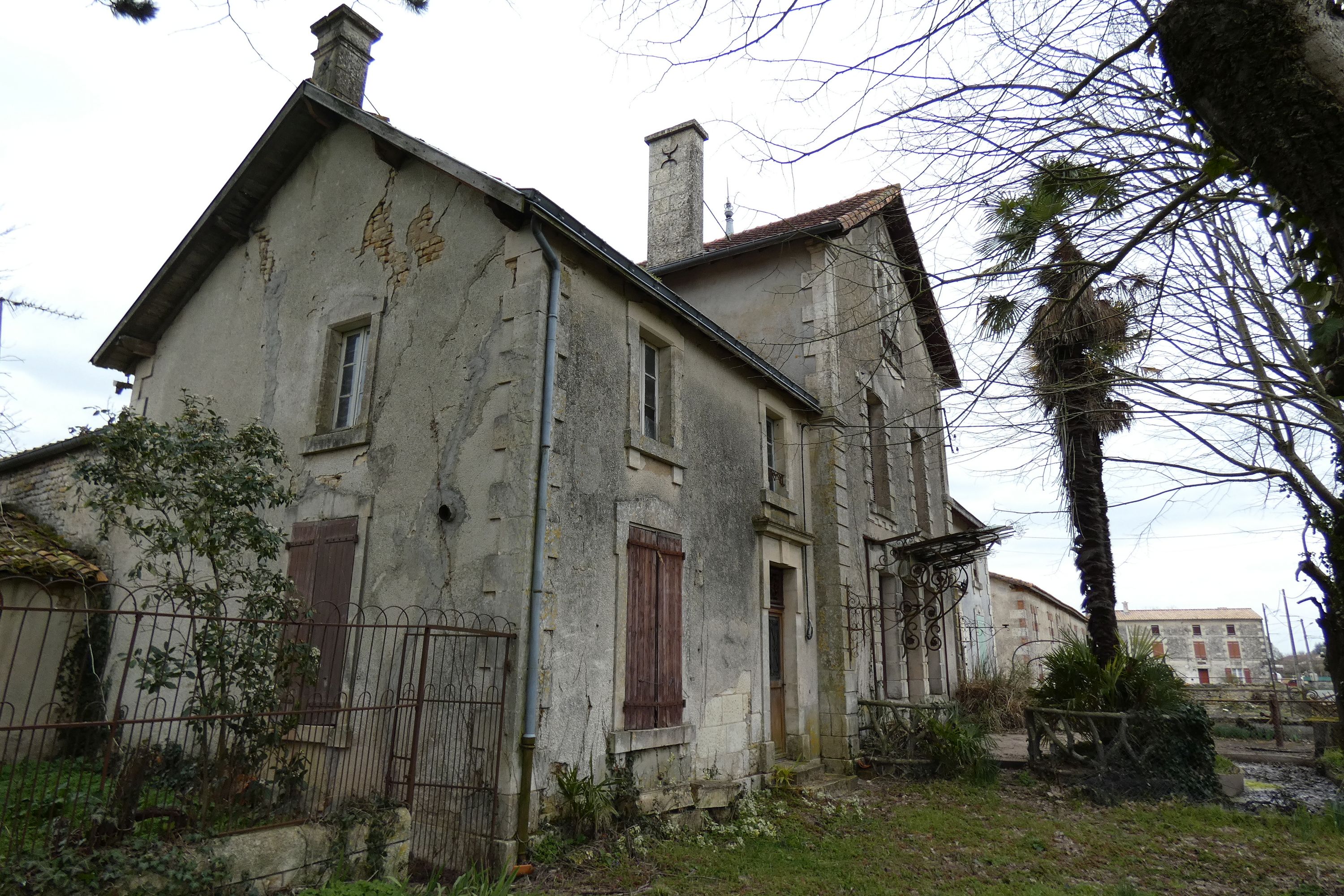 Ferme dite la Cour de Cellette, actuellement maisons, 90 et 94 rue de la Frémondière