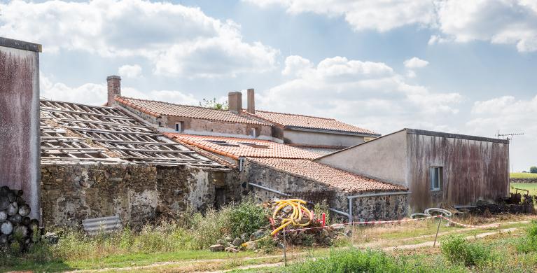 Îlot de dépendances et d'habitations. Rousseau, Mouzillon.