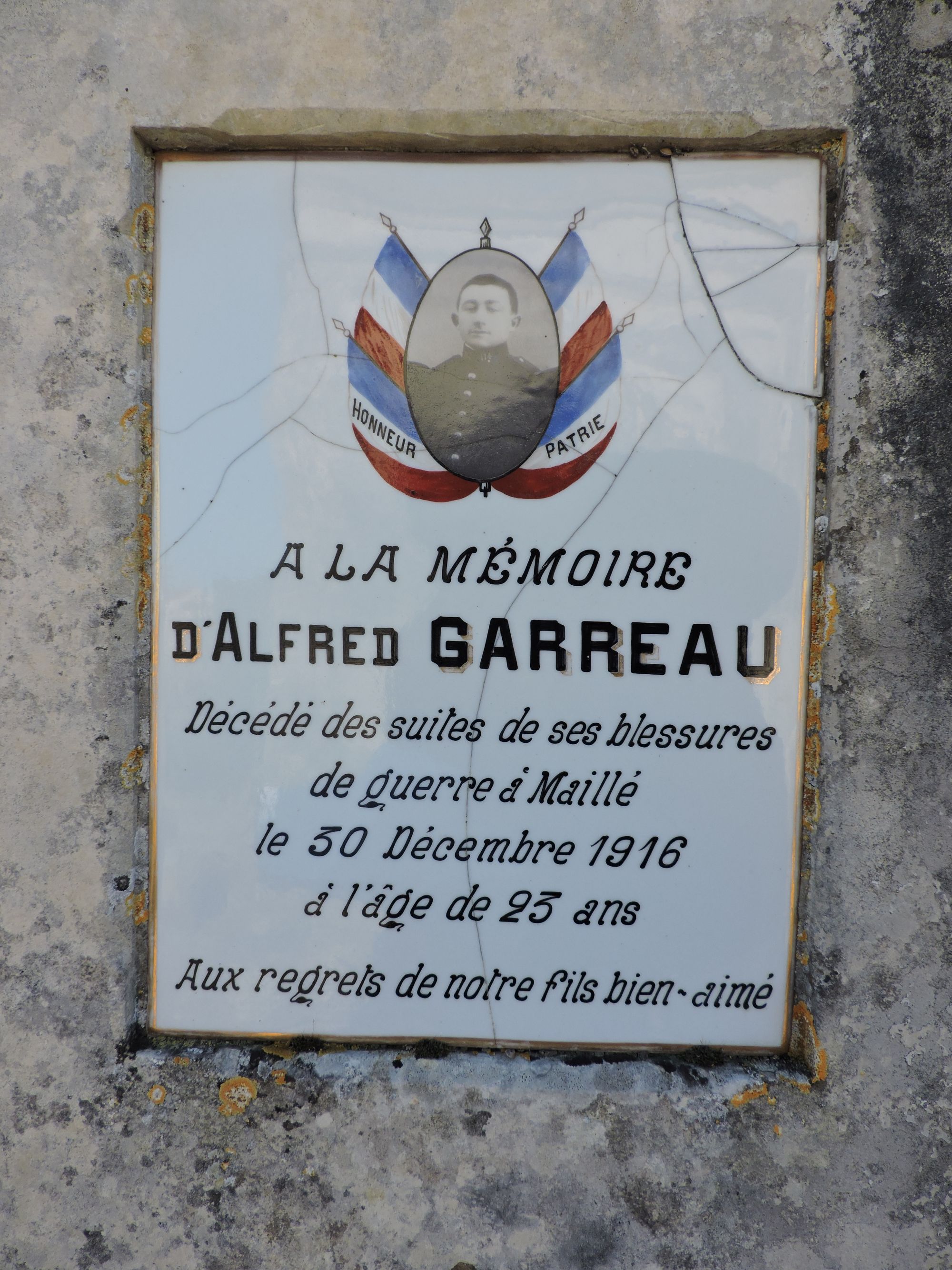 Tombeau d'Alfred Garreau, soldat de la guerre 1914-1918