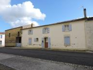 Ferme, actuellement maison ; 11 place Joseph-Herbert