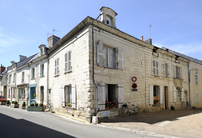 Maison et abri troglodytique, 5-7 rue des Masques, Fontevraud-l'Abbaye