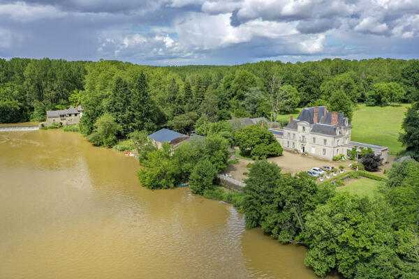 Demeure de villégiature dite château