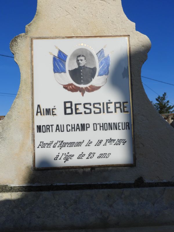 Tombeau de Aimé Bessière, soldat de la guerre 1914-1918