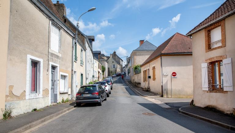 Bourg de Montfort-le-Gesnois : ancien bourg de Montfort-le-Rotrou
