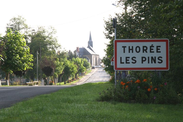 Thorée-les-Pins : présentation de la commune et du bourg