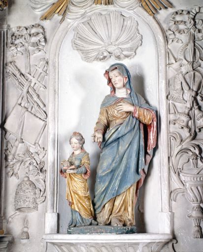 Groupe sculpté : Éducation de la Vierge  - Église paroissiale et prieurale Notre-Dame, Saulges