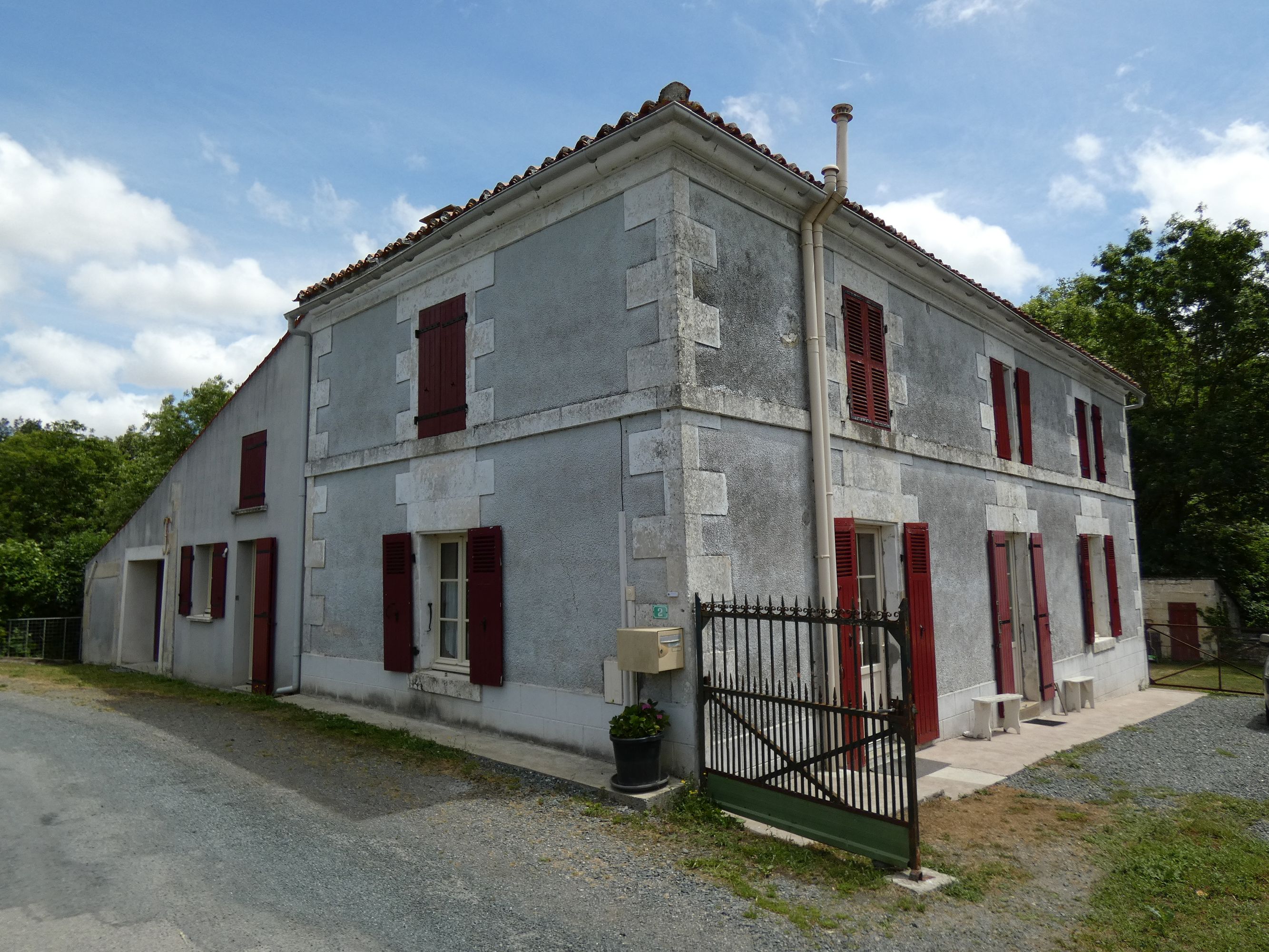 Ferme, actuellement maison, 2 chemin du Pavillon