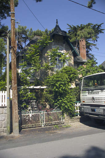 Maison dite villa balnéaire Esméralda, 17 avenue Cornil