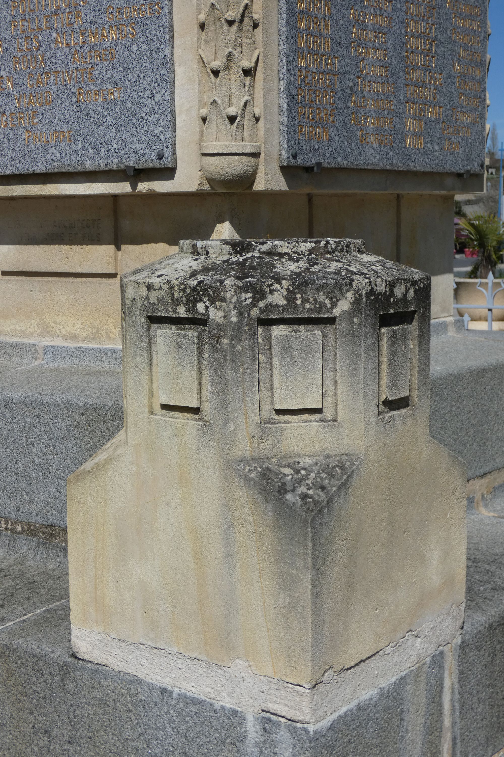 Monument aux morts de Benet