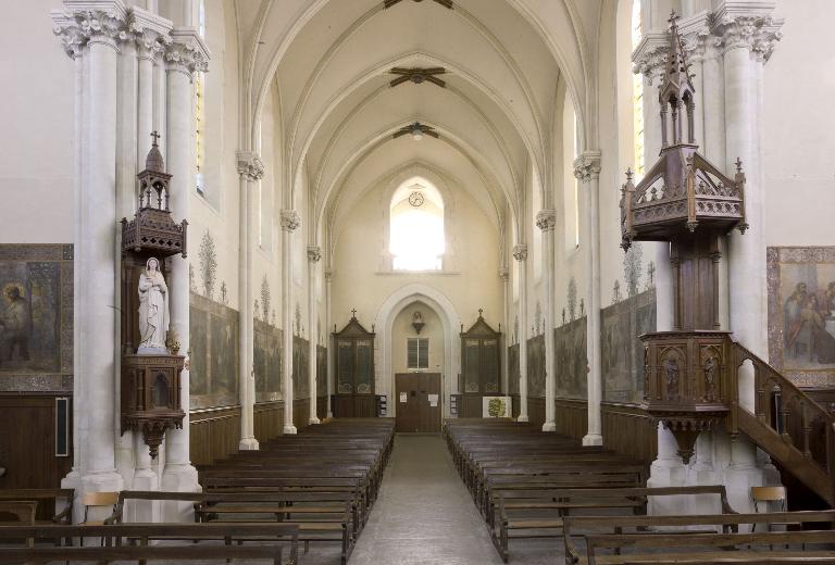 Armoire à bannières, église paroissiale Sainte-Reine de Sainte-Reine-de-Bretagne