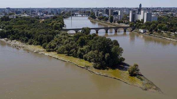 L'aménagement du fleuve et des rives de Loire de Nantes Métropole : l'invention d'un paysage