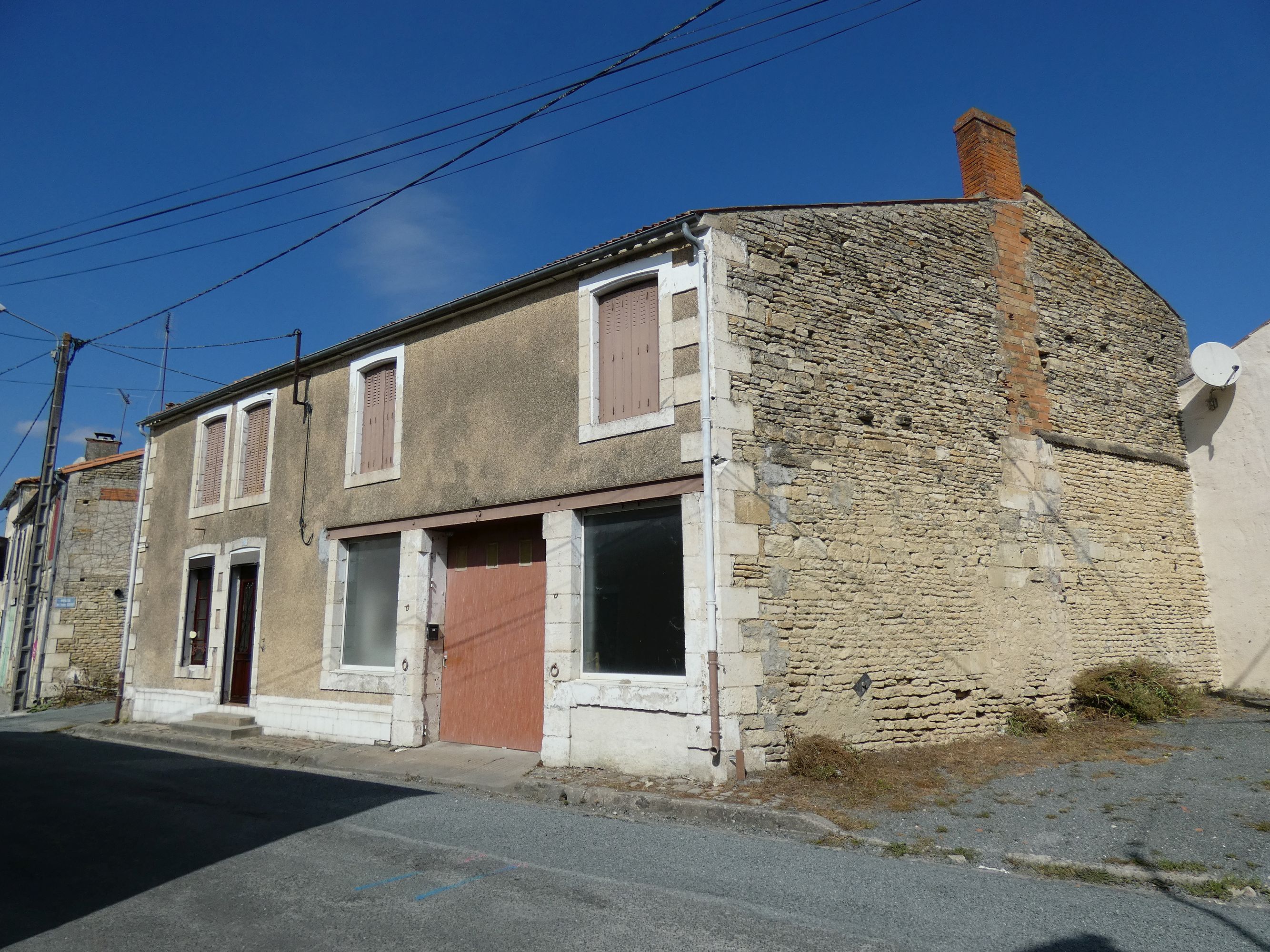 Magasin de commerce, actuellement maison, 30 rue de la Garnauderie