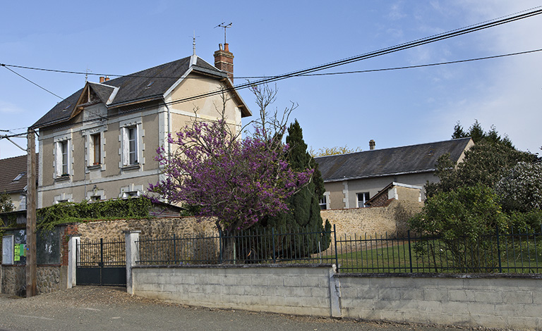 École mixte de Pont-de-Braye, actuellement maison, 50 rue du Val-de-Braye