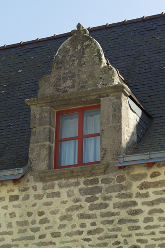 Maison, 83-85 rue du Faubourg-Bizienne